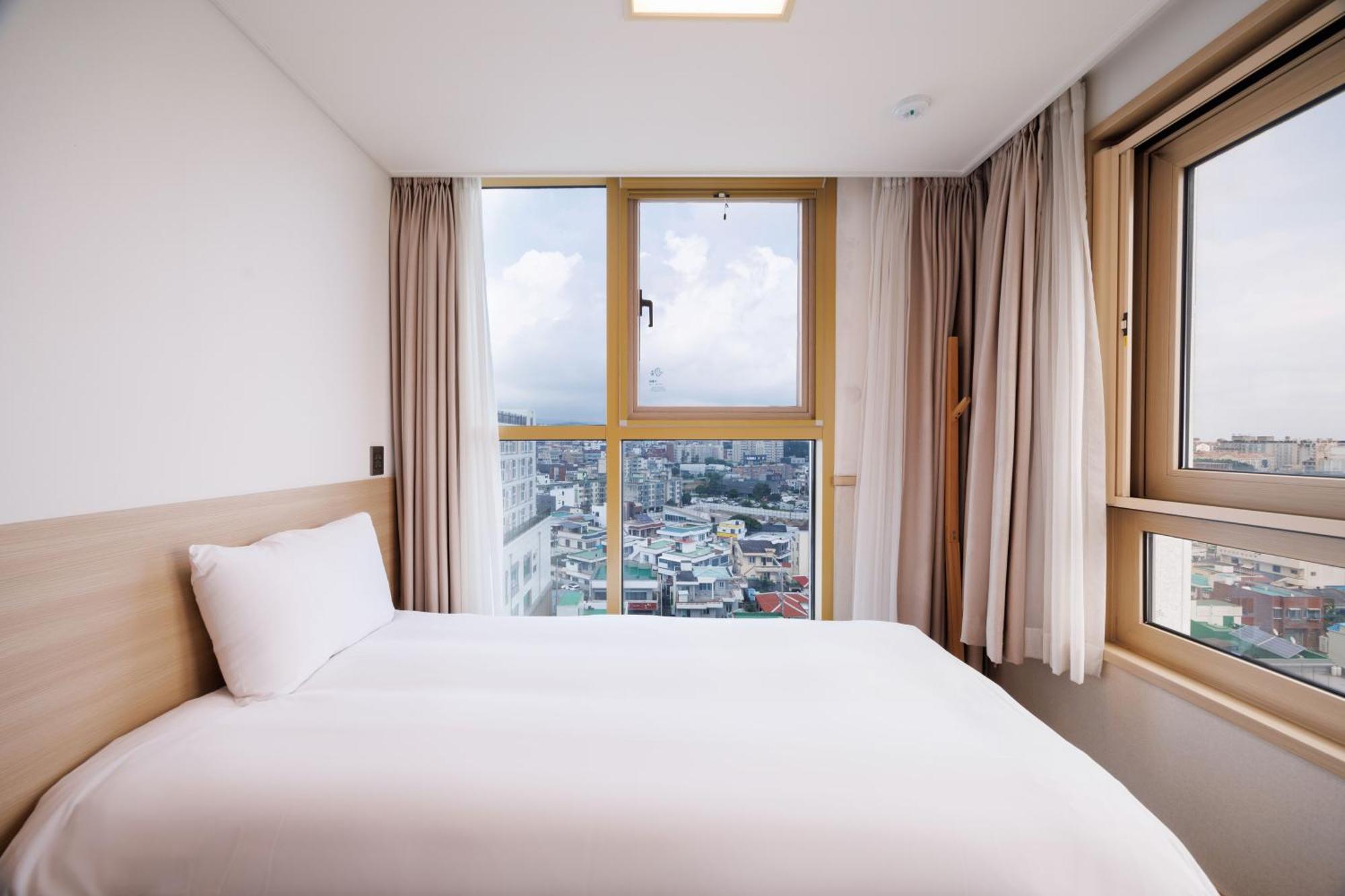 Kenny Stay Jeju Seogwipo Exterior foto